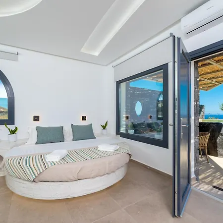 Mperes Bed & Breakfast 4*
