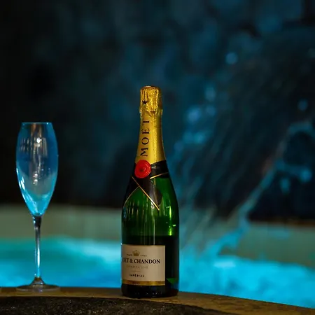 Mperes فندق مبيت وإفطار Vourvoúlos